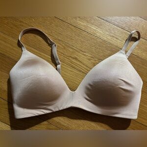 SKIMS Wireless T-Shirt Demi Bra 36C NWOT